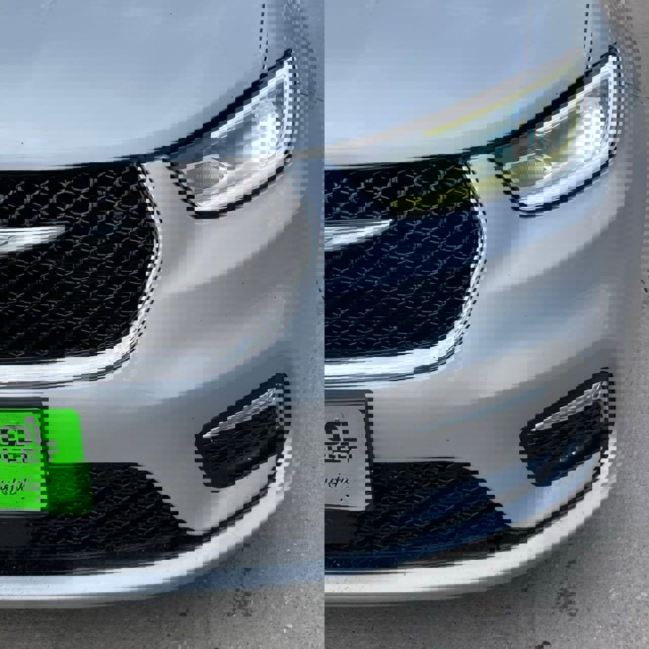 Used 2023 Chrysler Pacifica Limited image 7