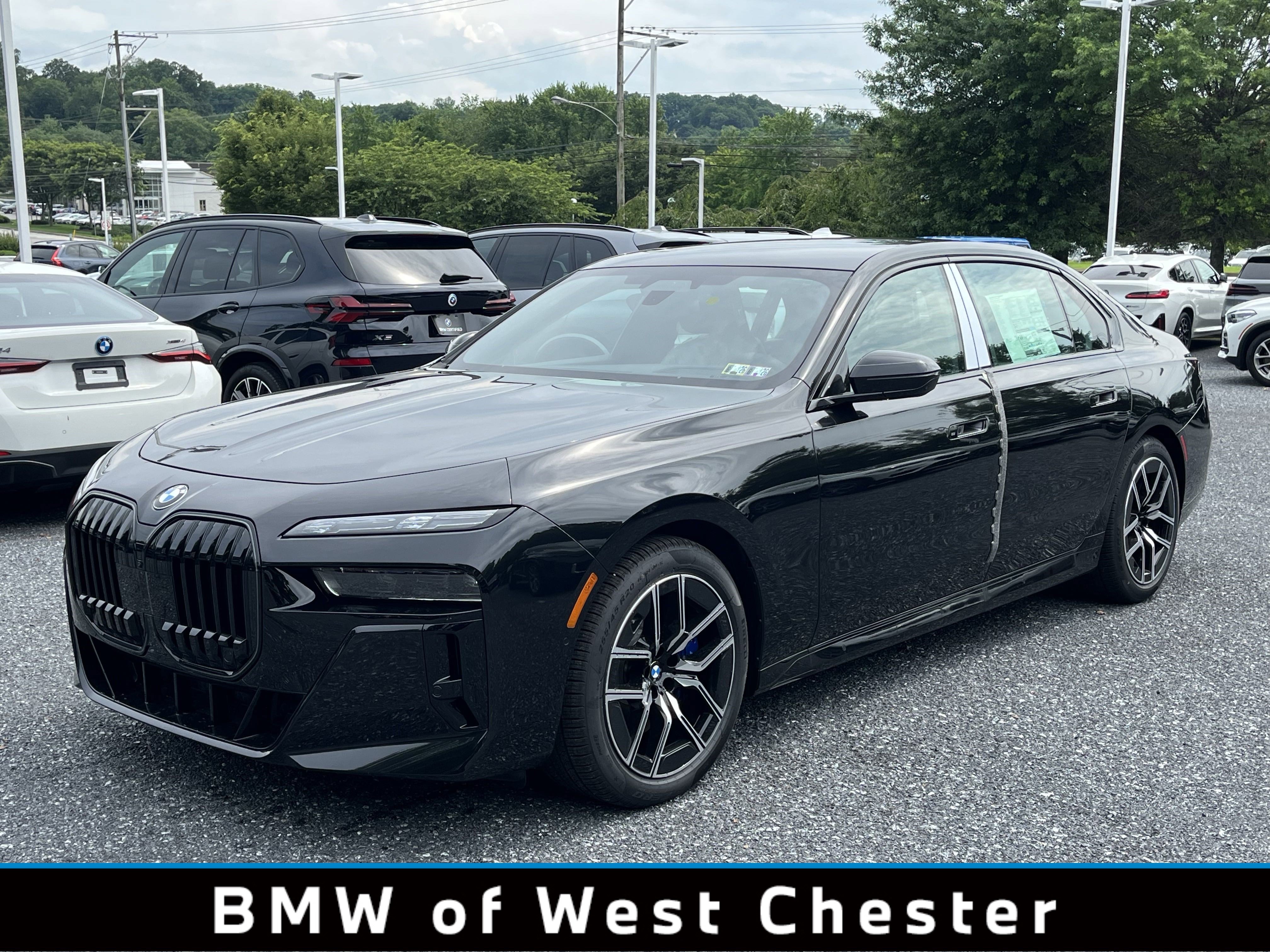 New 2025 BMW 760i xDrive w/ Executive Package