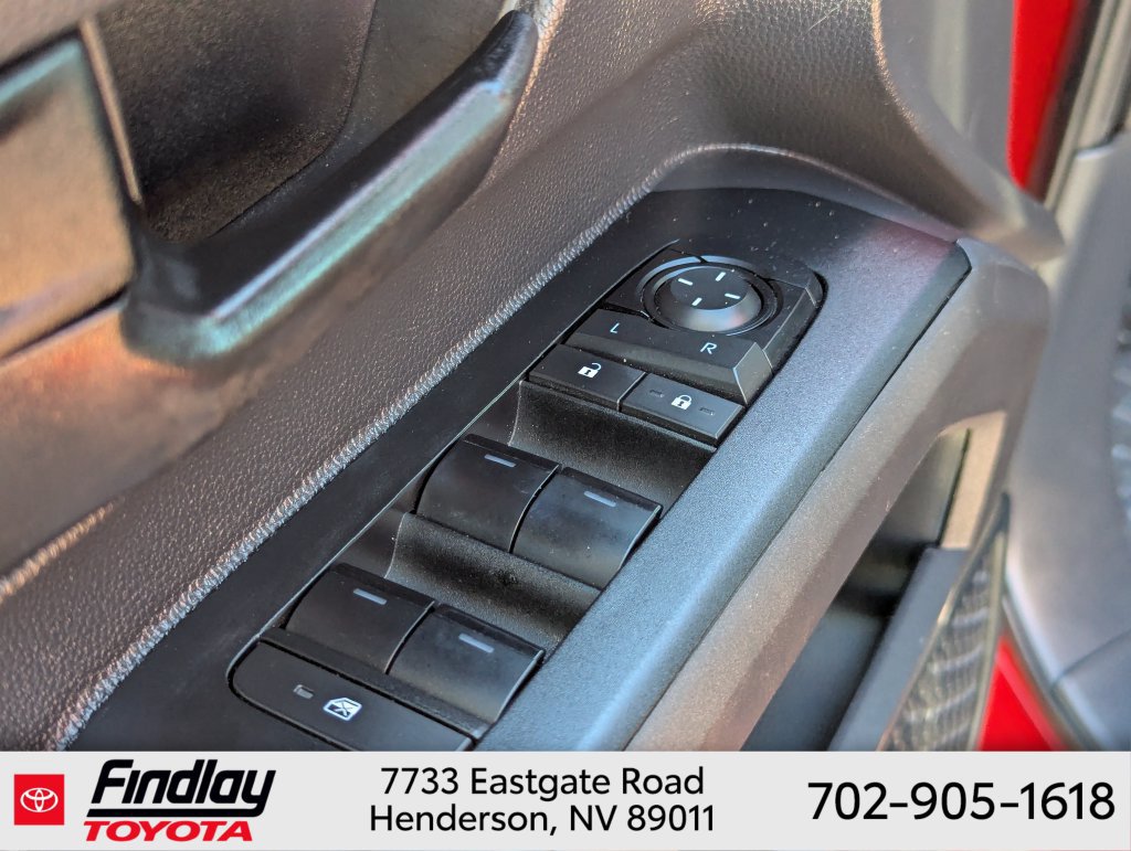 Used 2024 Toyota Tacoma SR5 AWD/4WD image 16