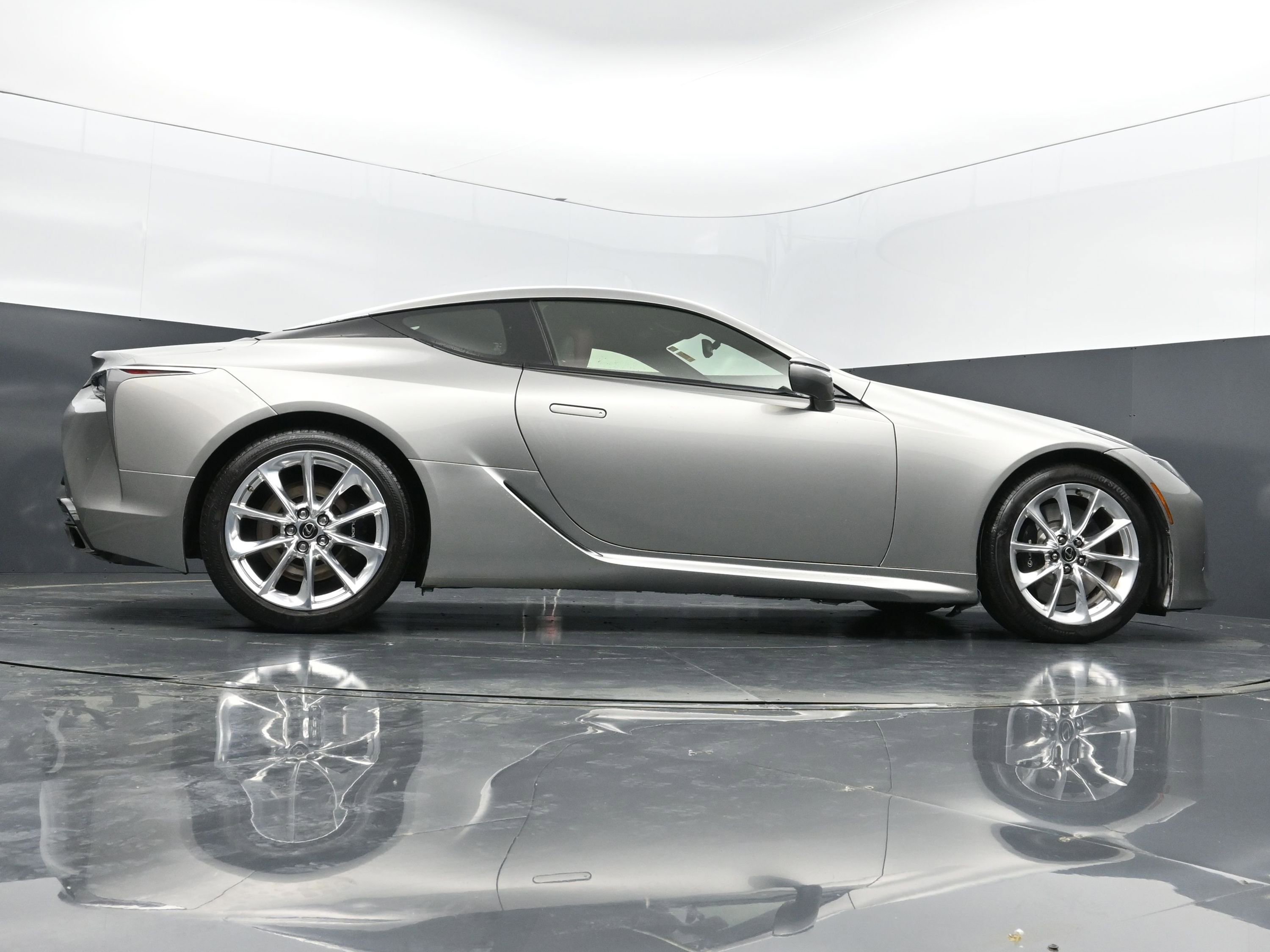 Used 2018 Lexus LC 500 Coupe w/ Touring Package image 34