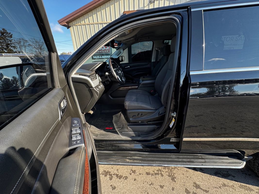 Used 2020 GMC Yukon SLE w/ SLE Value Package image 37