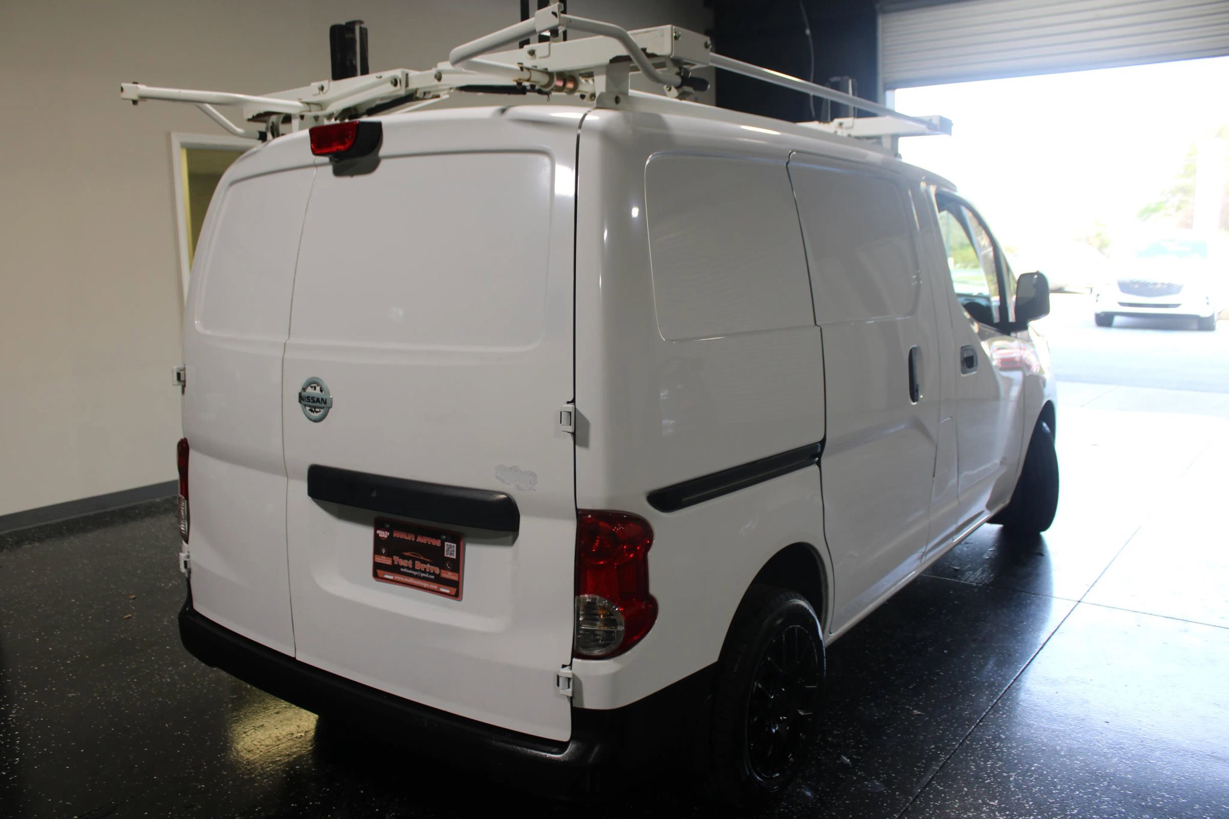 Used 2017 Nissan NV200 S image 2