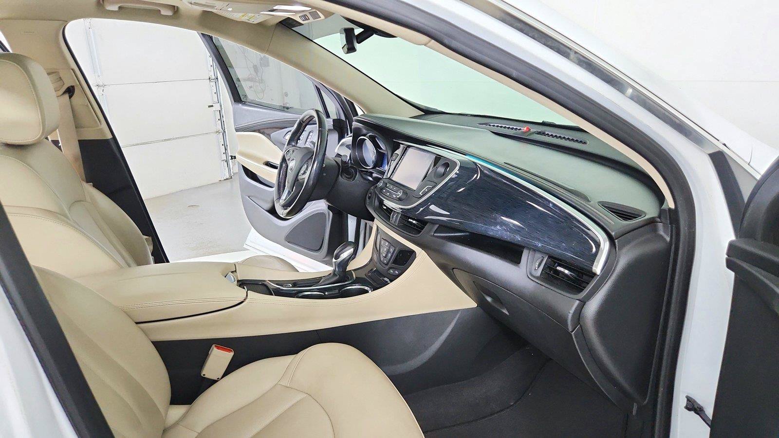 Used 2017 Buick Envision Essence w/ LPO, Hit The Road Package AWD/4WD image 28