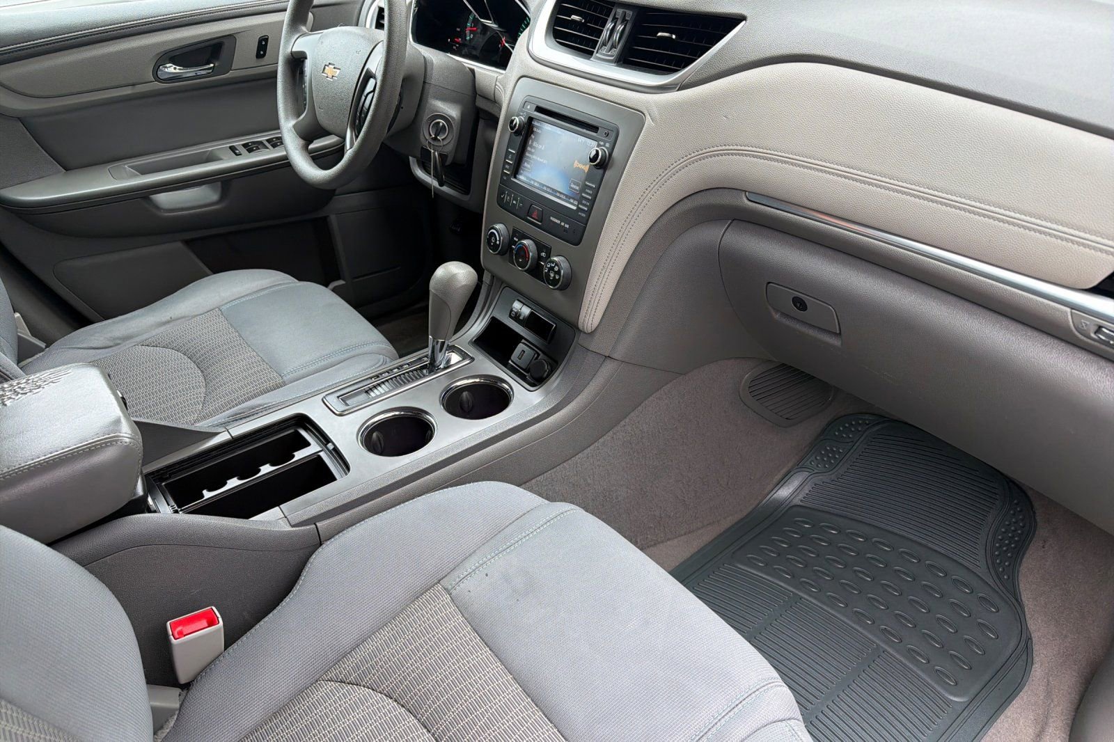 Used 2015 Chevrolet Traverse LS FWD image 18