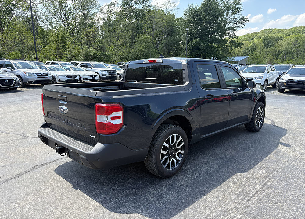 Used 2022 Ford Maverick Lariat w/ Lariat Luxury Package AWD/4WD image 3