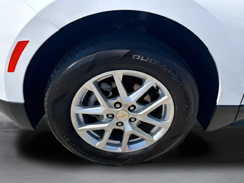 Used 2024 Chevrolet Equinox LT AWD/4WD image 35