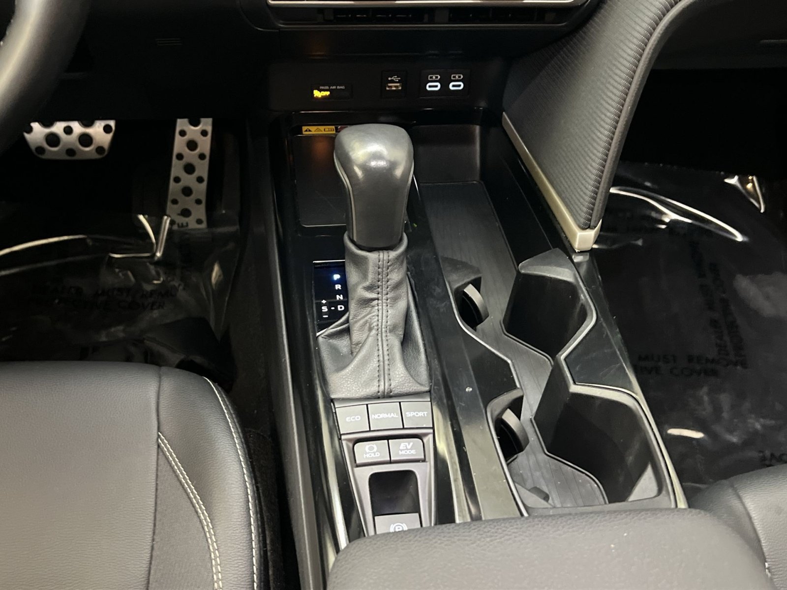 Used 2025 Toyota Camry SE FWD image 21