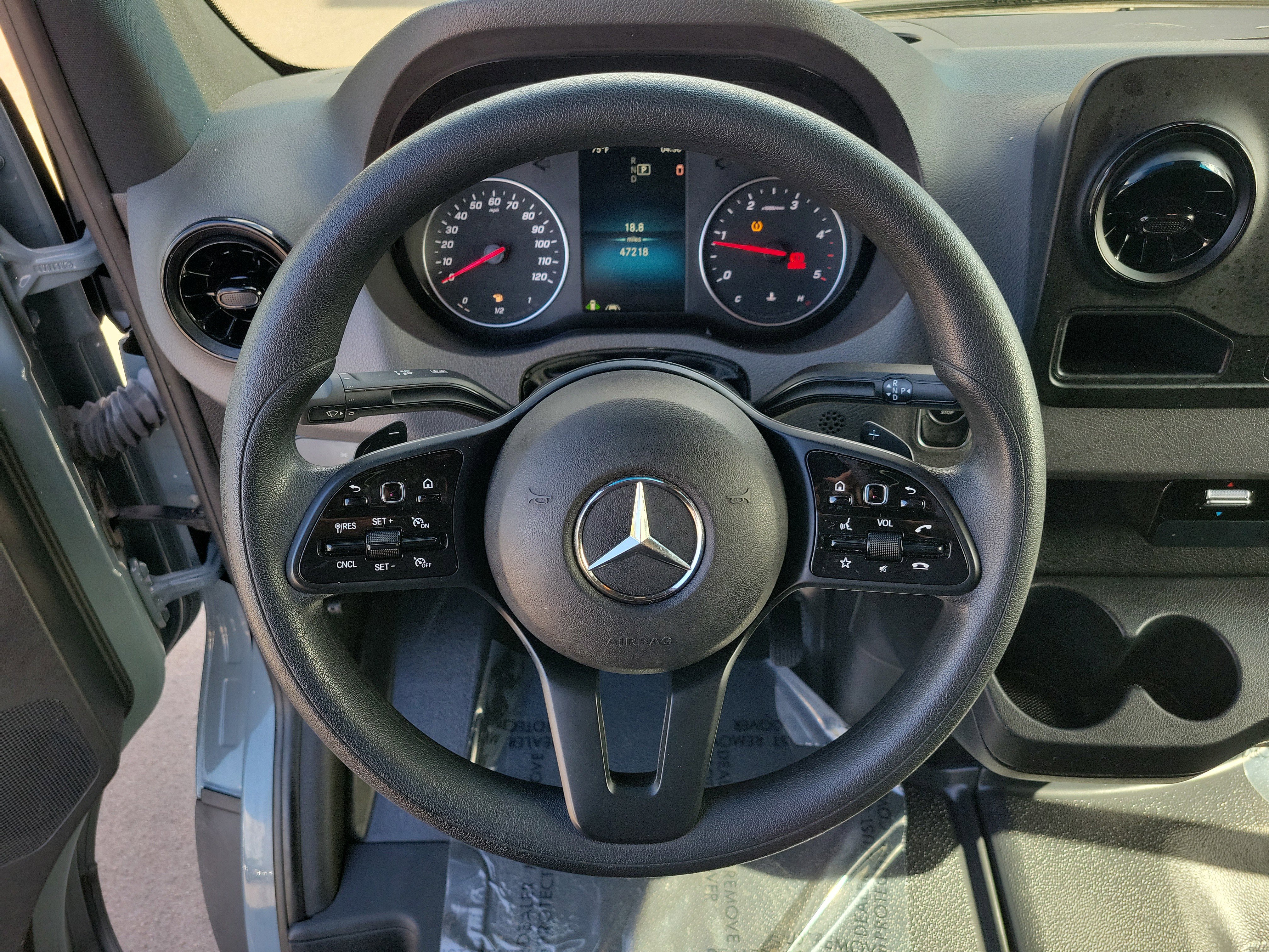 Used 2024 Mercedes-Benz Sprinter 2500 image 22