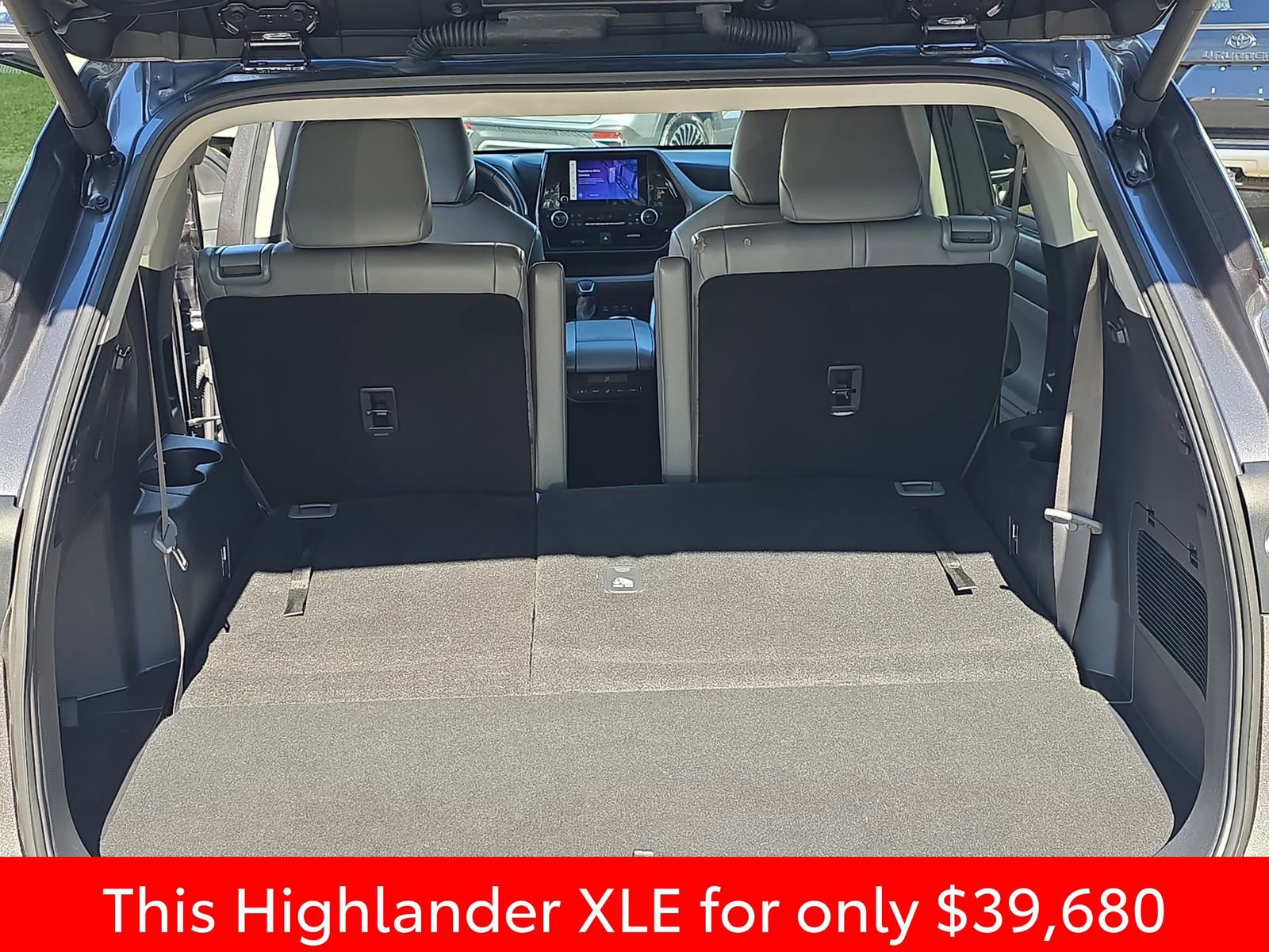 Used 2024 Toyota Highlander XLE image 20