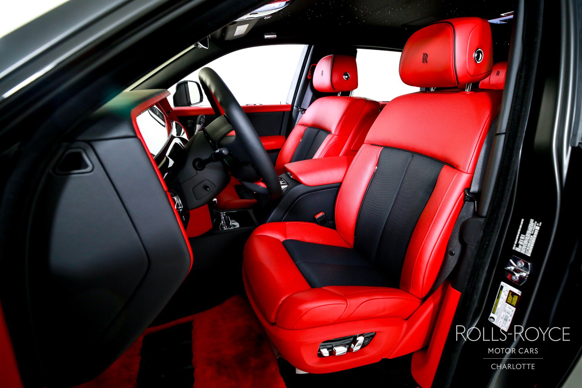 Used 2024 Rolls-Royce Phantom Extended Wheelbase w/ The Phantom Package image 13