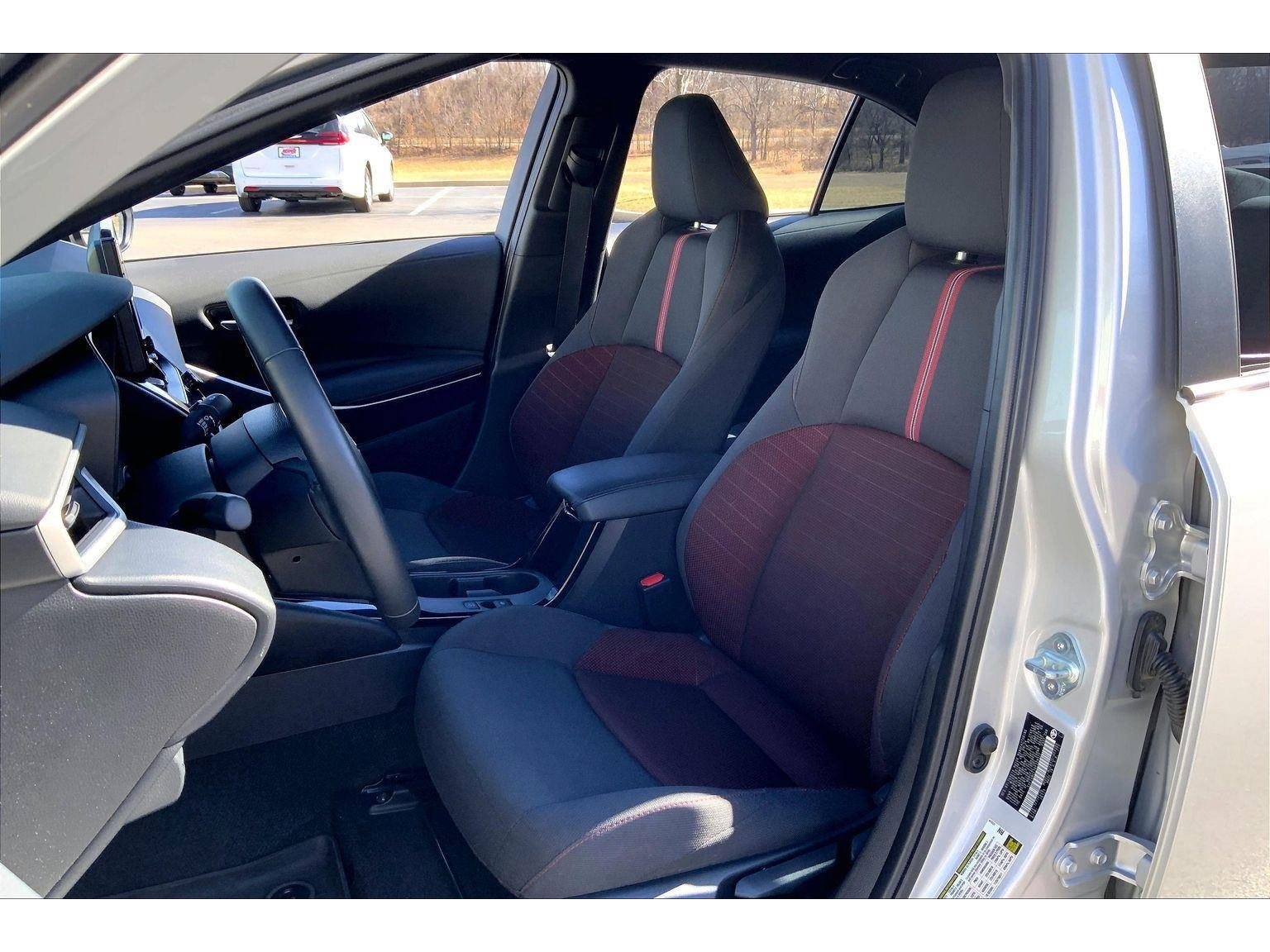 Used 2024 Toyota Corolla SE image 19