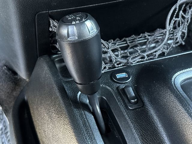 Used 2017 Jeep Wrangler Unlimited Sport image 31