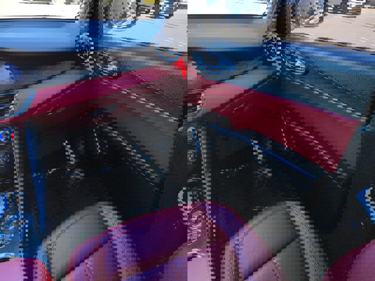 Used 2021 Alfa Romeo Giulia Sprint w/ Nero Edizione image 16