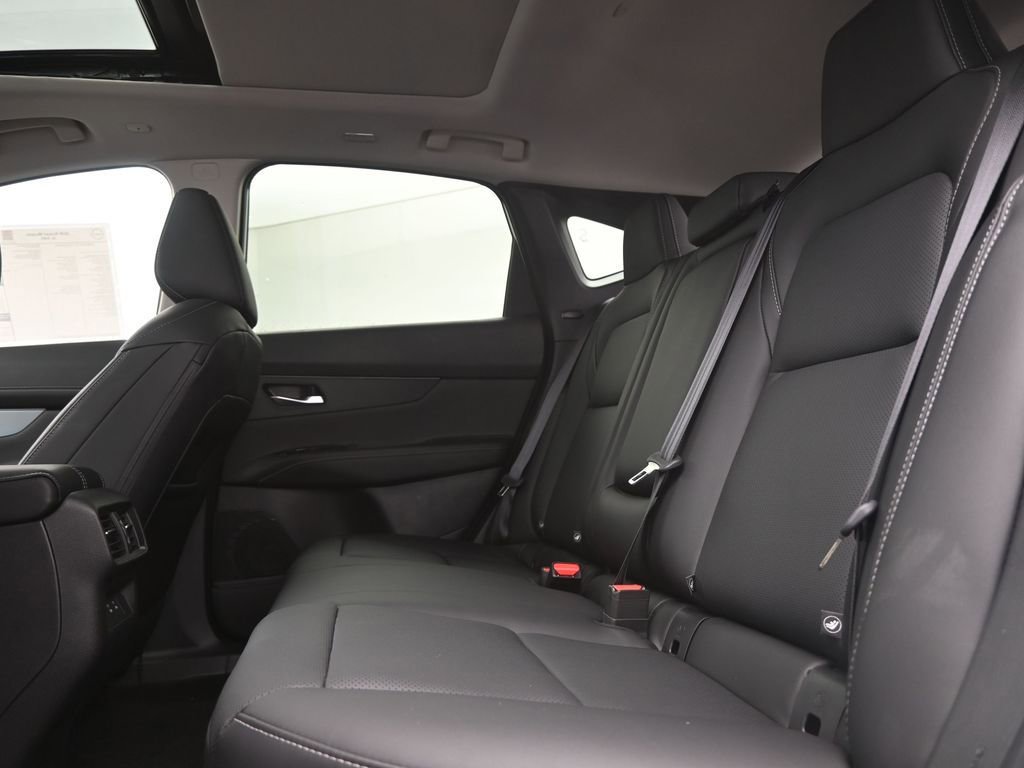 New 2026 Nissan Murano SL image 13