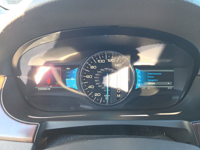 Used 2011 Ford Edge Limited w/ 301A Rapid Spec Order Code AWD/4WD image 4