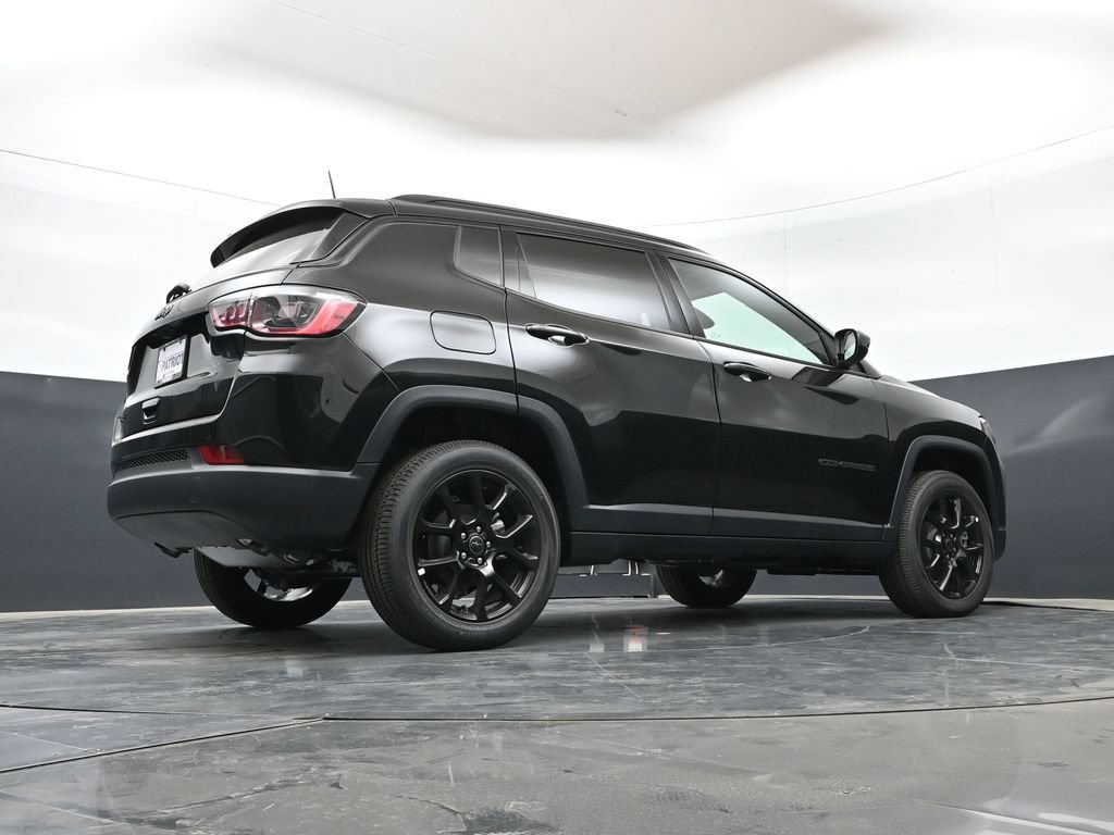 New 2026 Jeep Compass Latitude AWD/4WD image 41
