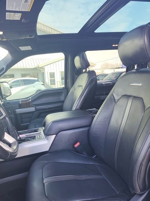 Used 2015 Ford F150 Platinum w/ Equipment Group 701A Luxury image 4