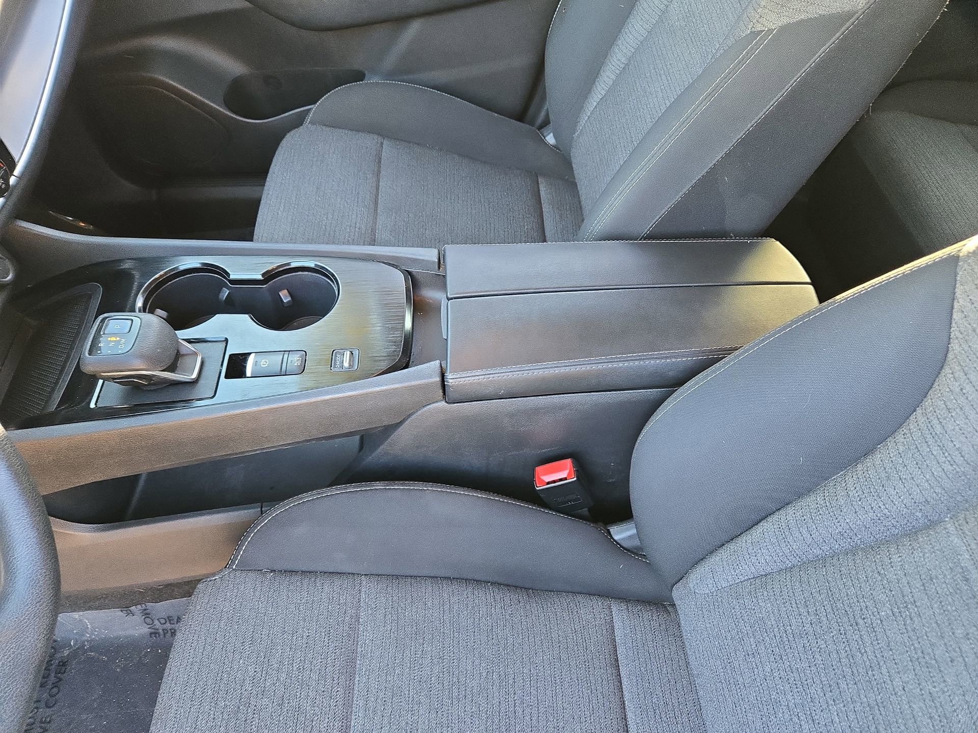 Used 2021 Nissan Rogue SV image 33