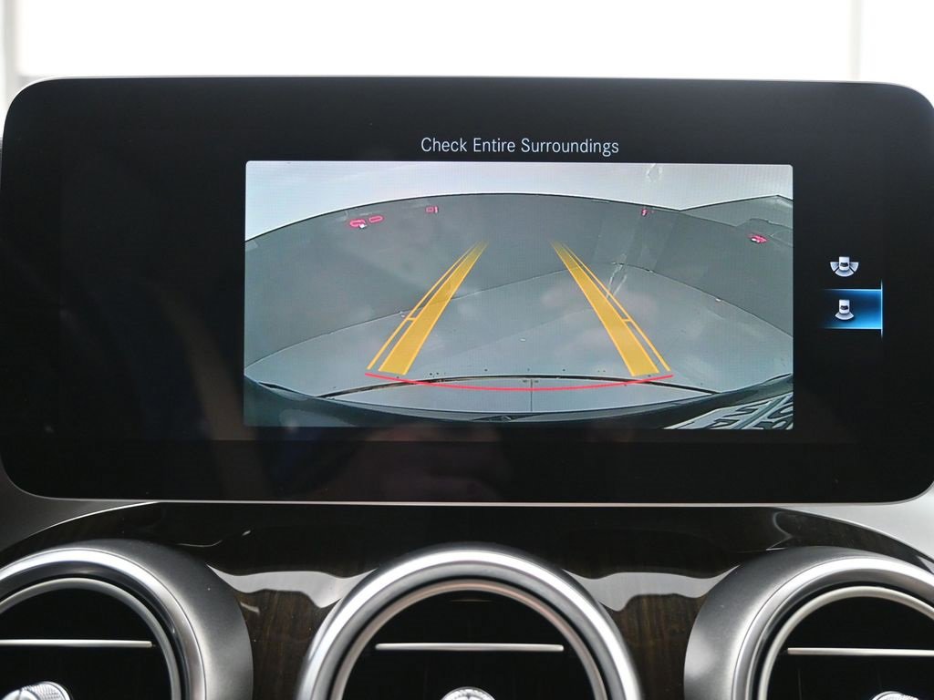 Used 2020 Mercedes-Benz GLC 300 4MATIC image 11