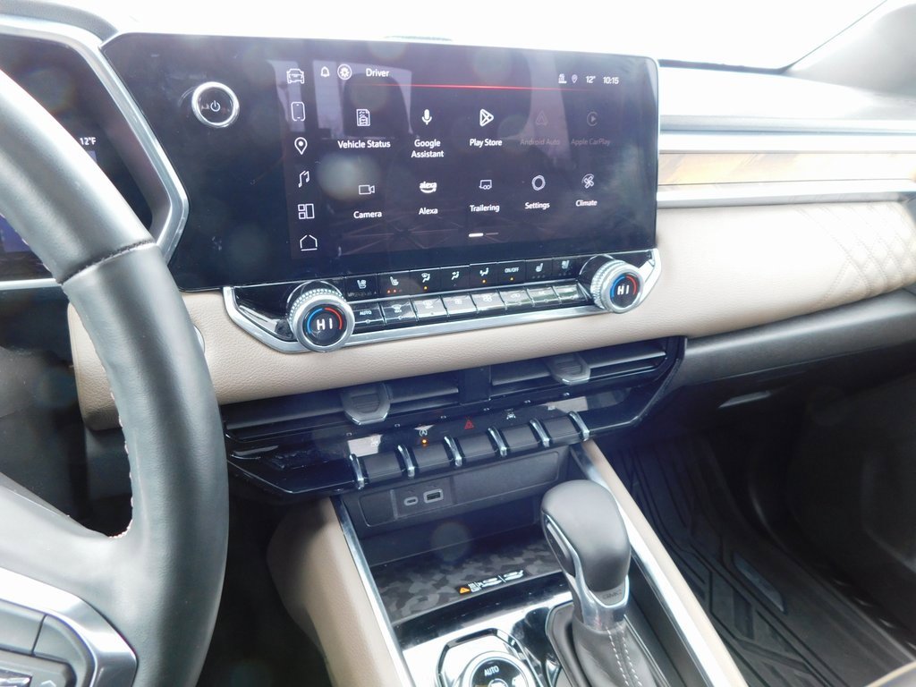 Used 2024 GMC Canyon Denali image 39