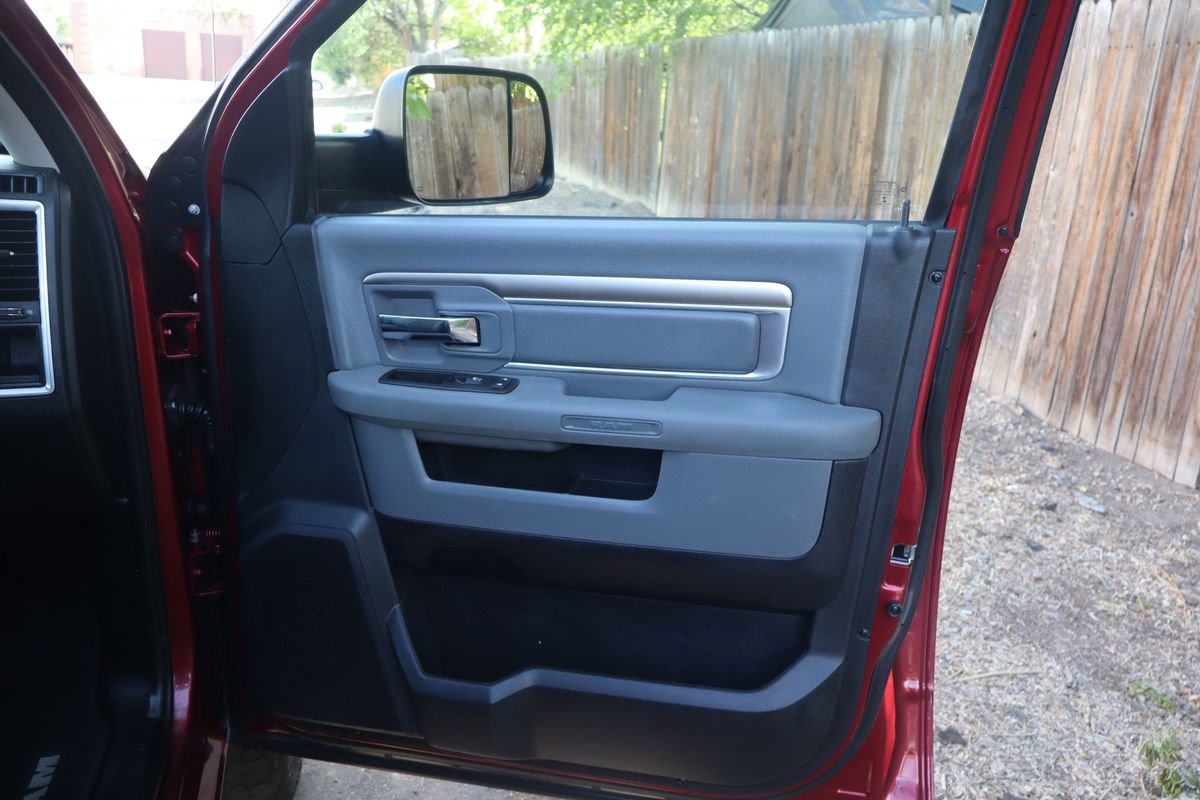 Used 2015 RAM 2500 SLT w/ Luxury Group AWD/4WD image 26