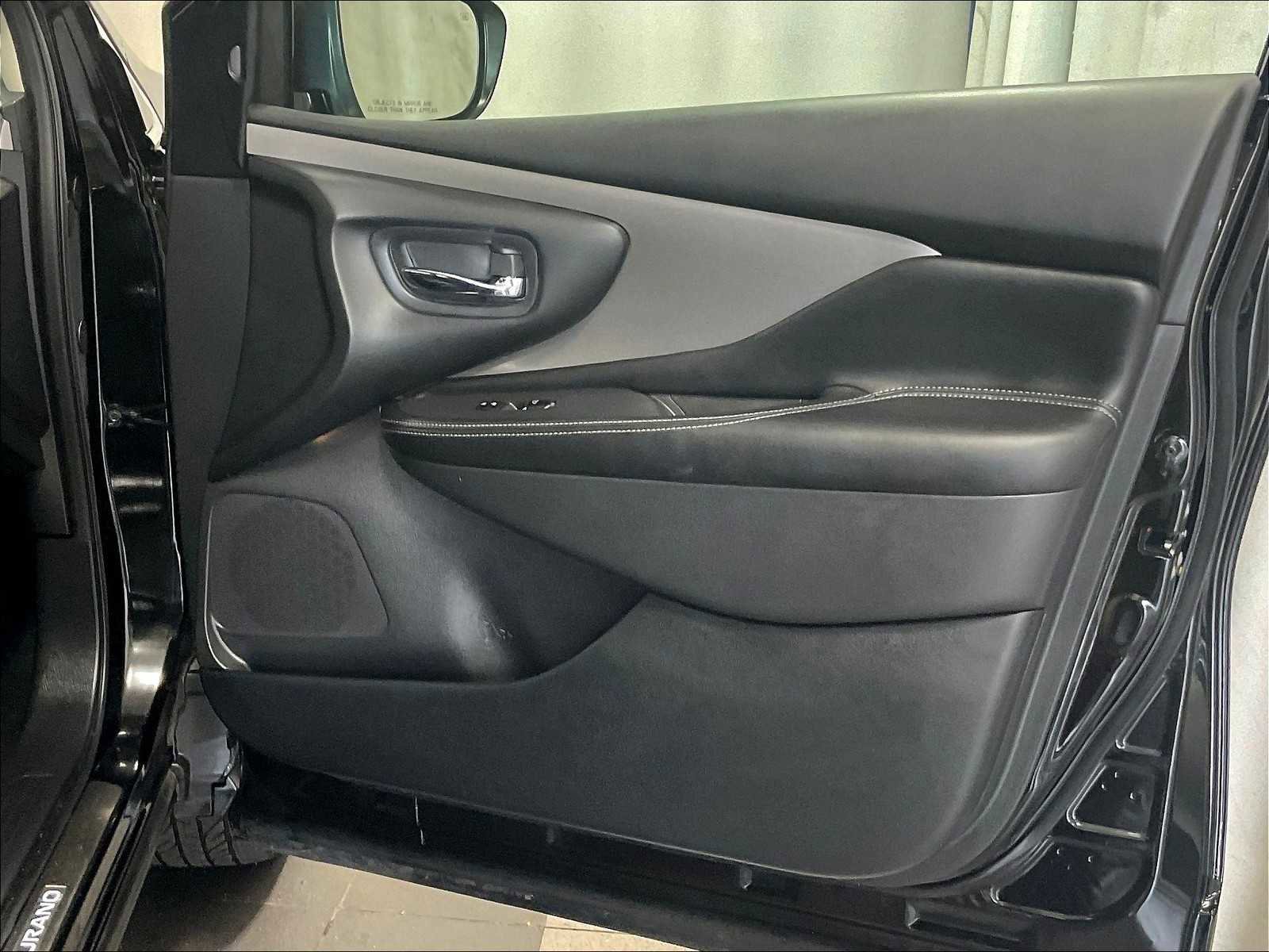 Used 2021 Nissan Murano SL w/ SL Moonroof Package image 12