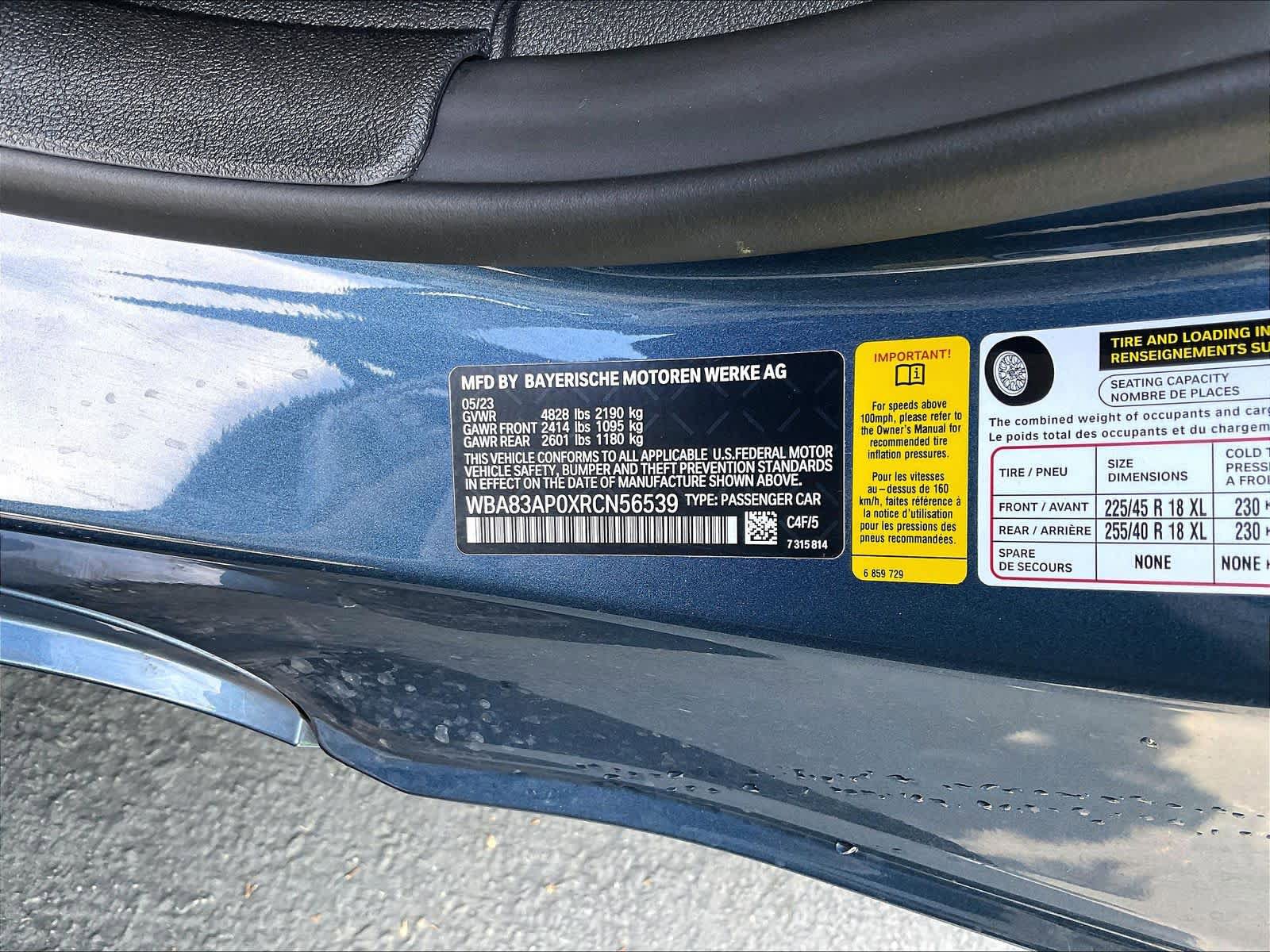 Used 2024 BMW M440i Coupe RWD image 32