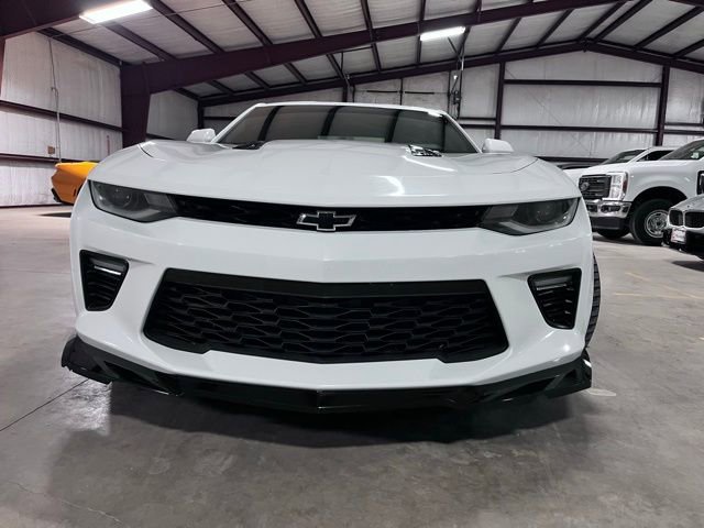 Used 2017 Chevrolet Camaro SS RWD image 7