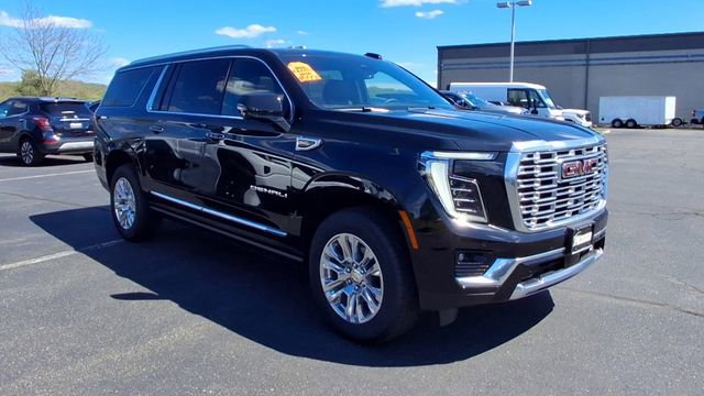 Certified 2026 GMC Yukon XL Denali w/ Sun & Power Step Package AWD/4WD image 6