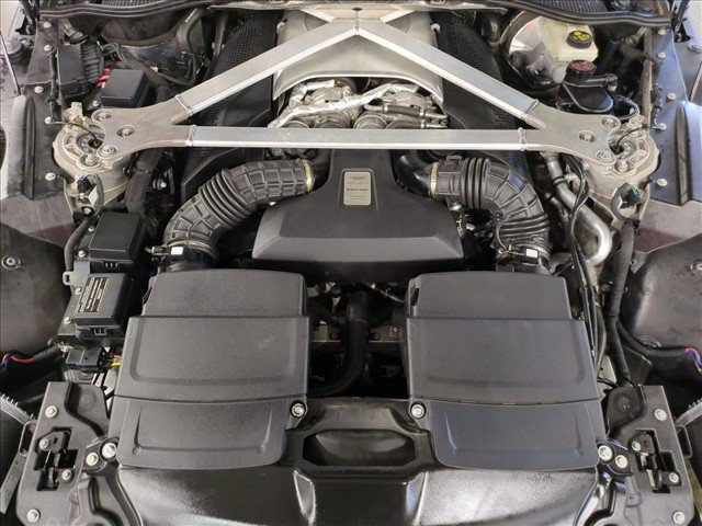 Used 2019 Aston Martin V8 Vantage Coupe RWD image 22