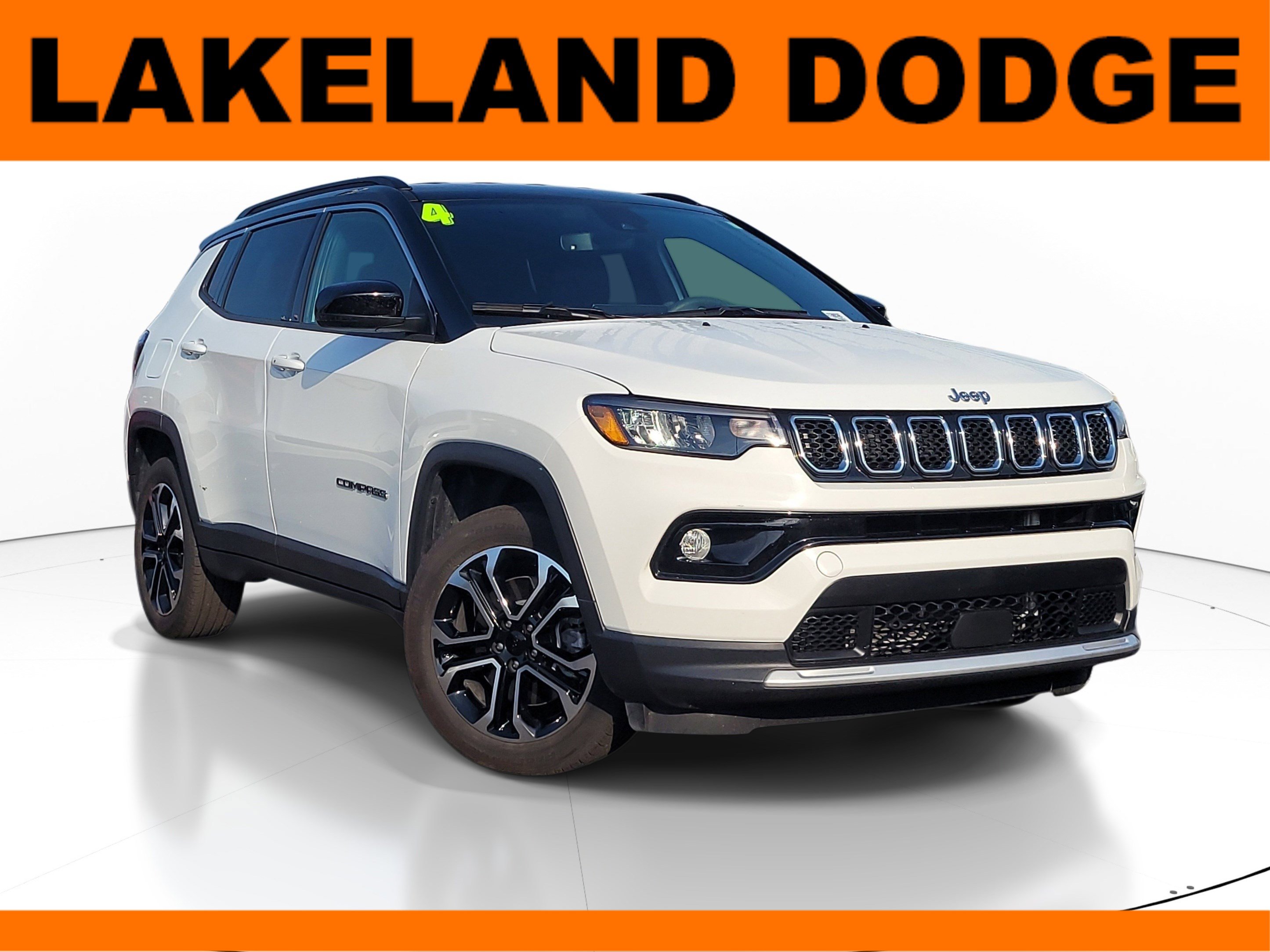 Used 2024 Jeep Compass Limited image 1