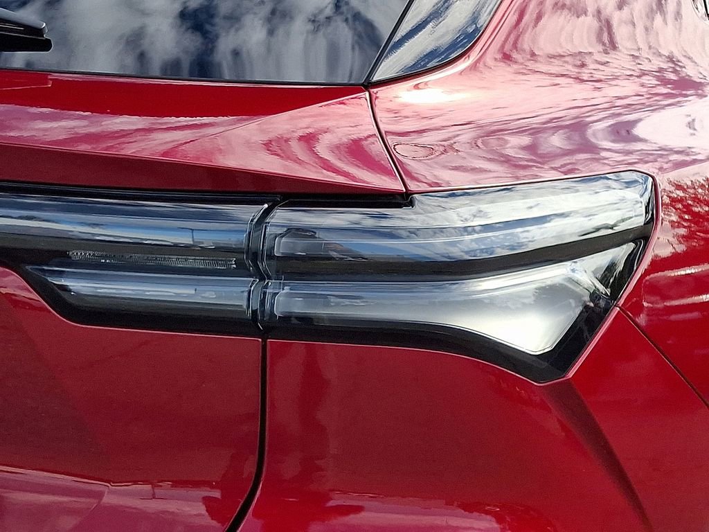 Used 2025 Chevrolet Equinox EV RS w/ Active Safety Package 3 image 9