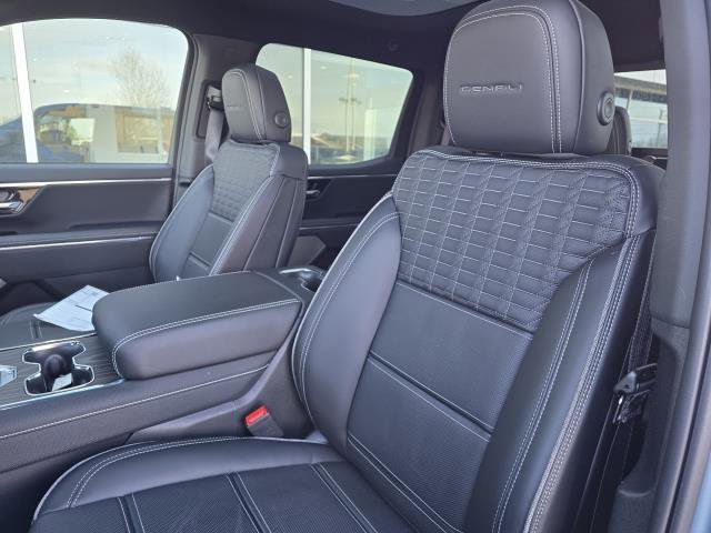 Used 2025 GMC Sierra EV Denali image 16