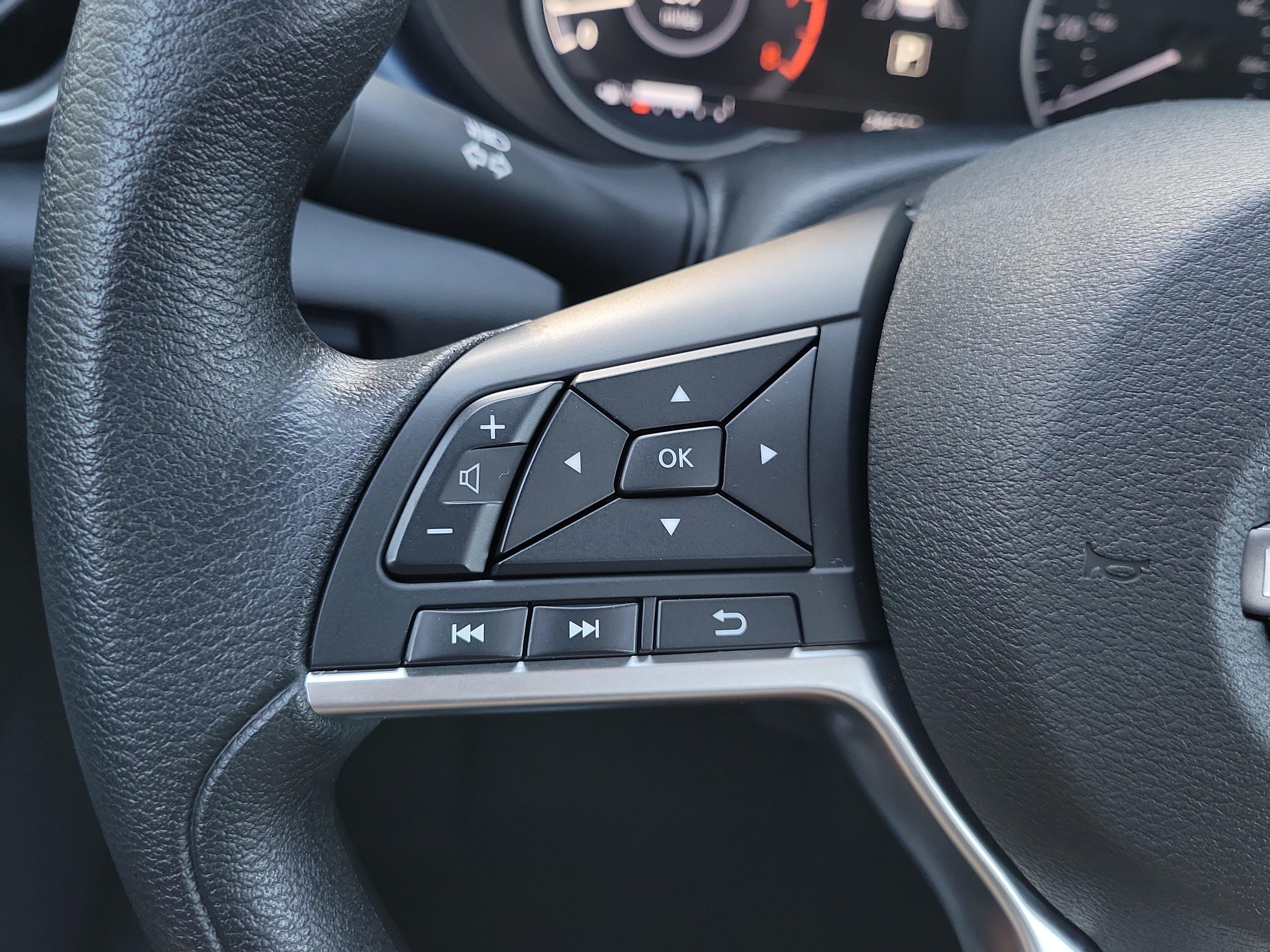 Certified 2025 Nissan Versa SV FWD image 23