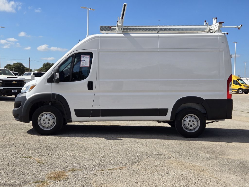 Used 2023 RAM ProMaster 2500 FWD image 4