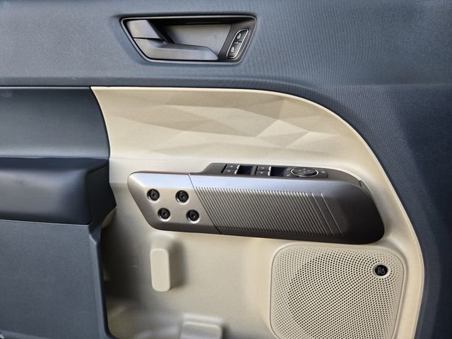 New 2025 Ford Maverick Lariat w/ 4K Tow Package image 17