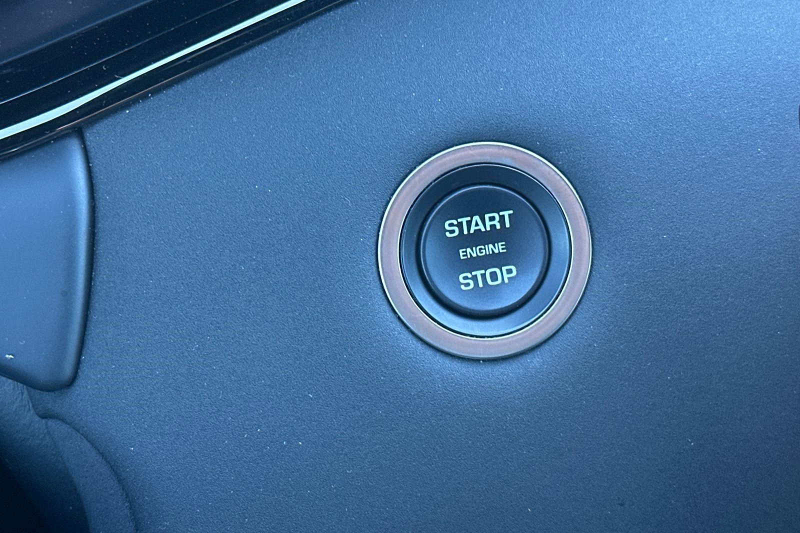 Used 2024 Land Rover Range Rover Evoque Dynamic SE image 35