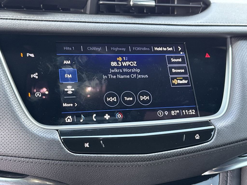 Used 2022 Cadillac XT5 Premium Luxury w/ Technology Package image 23