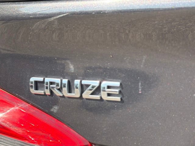 Used 2017 Chevrolet Cruze LT w/ Sun And Sound Package FWD image 14