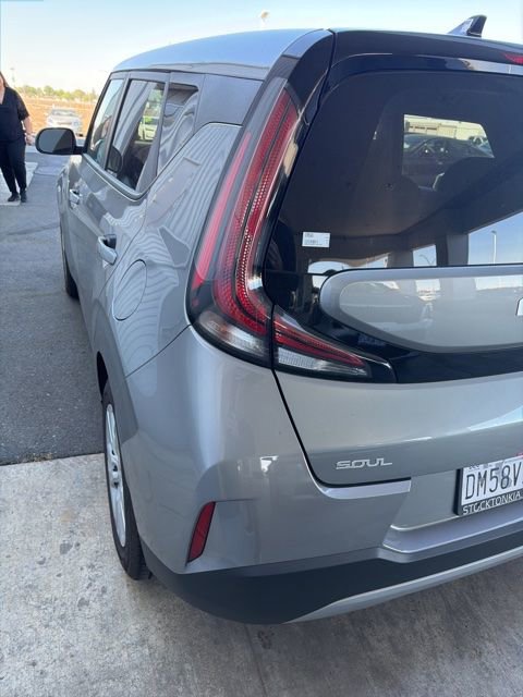 Used 2025 Kia Soul LX image 8