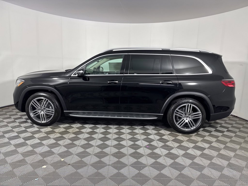 New 2026 Mercedes-Benz GLS 450 4MATIC image 2