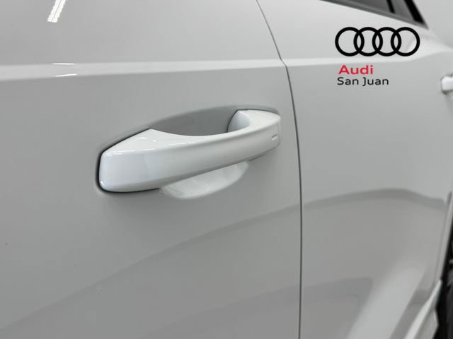 Used 2024 Audi Q3 2.0T Premium w/ Convenience Package AWD/4WD image 9