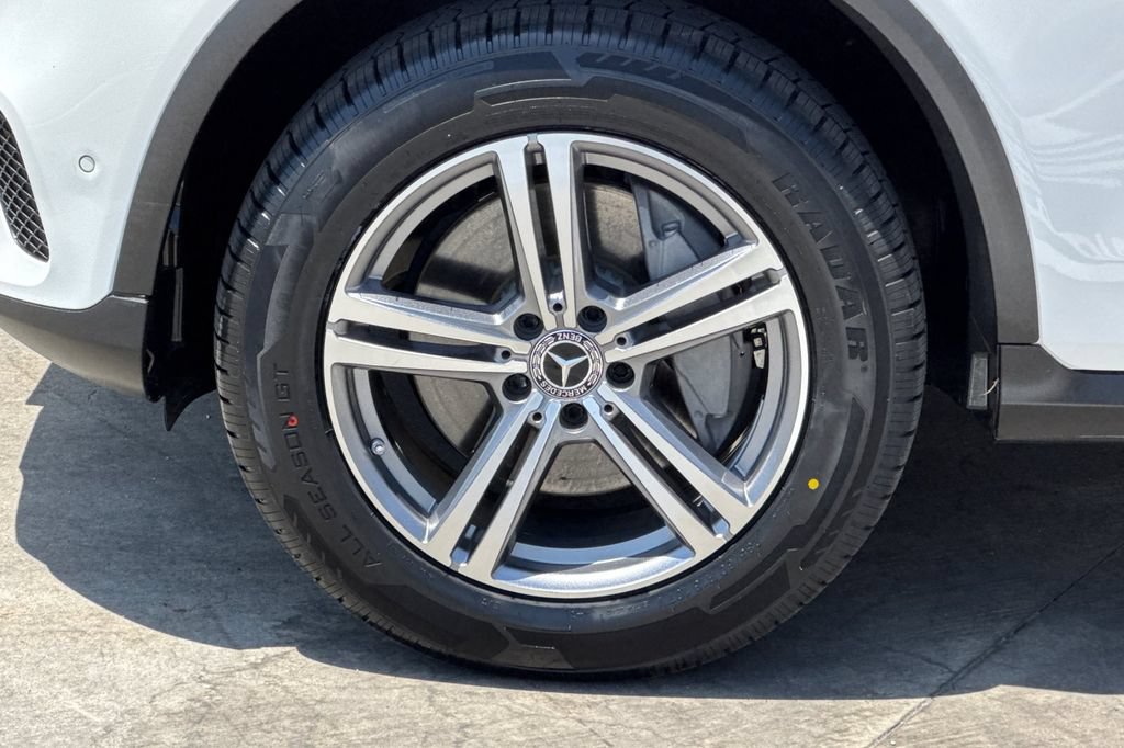 Used 2022 Mercedes-Benz GLC 300 image 33