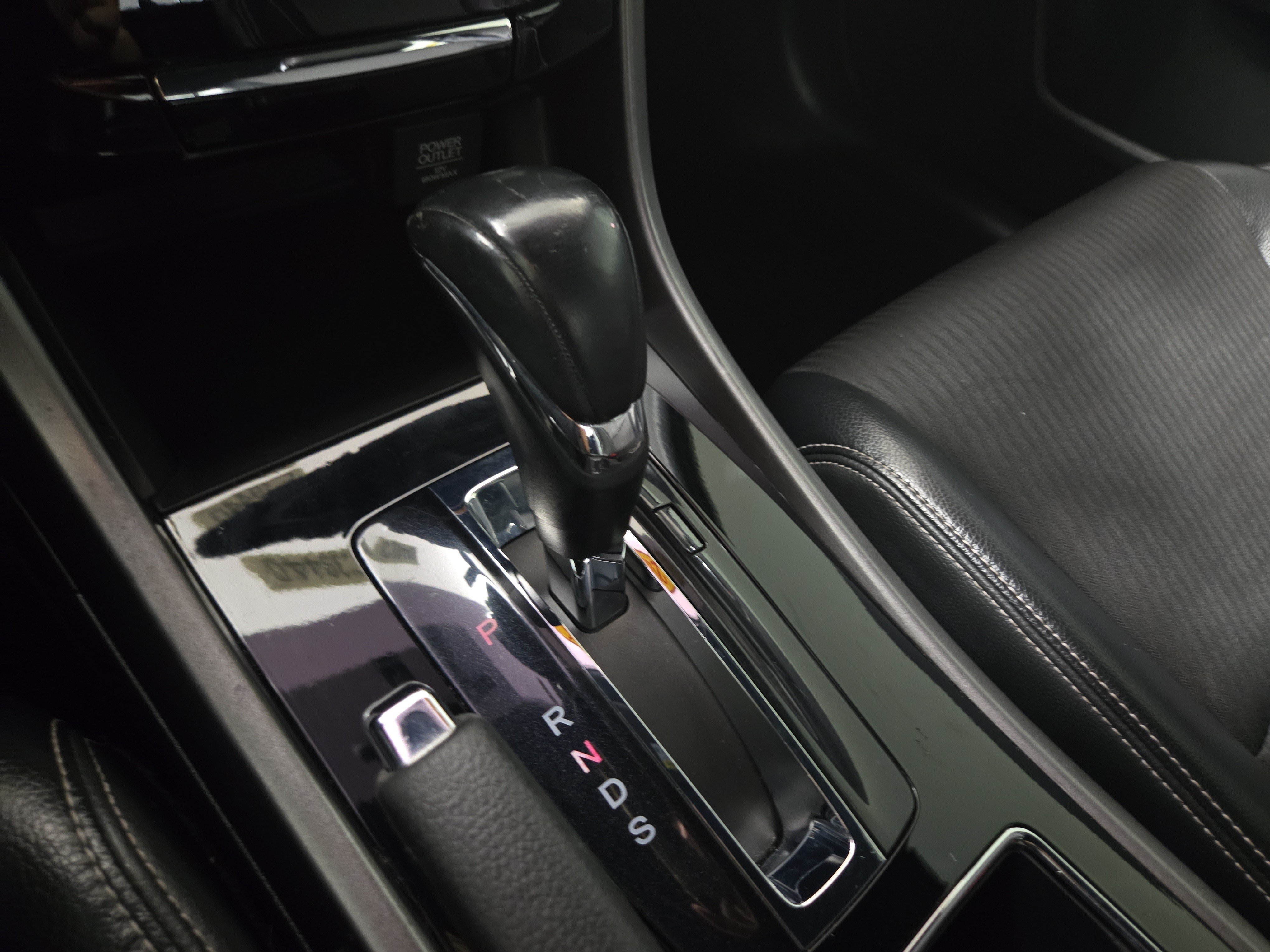 Used 2016 Honda Accord Sport image 23