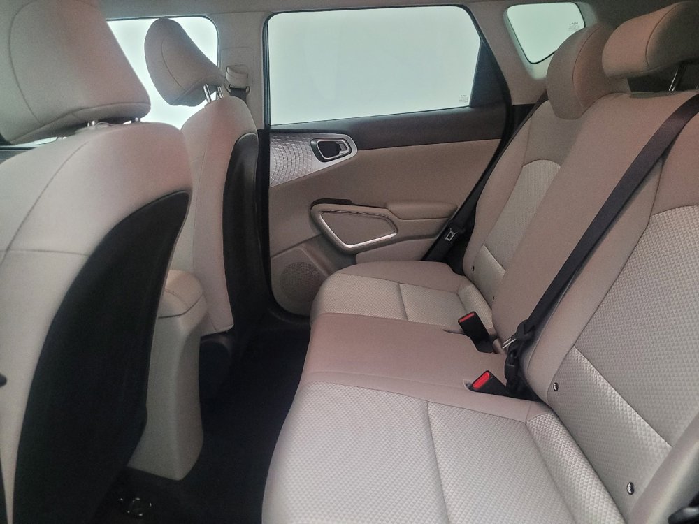Used 2025 Kia Soul S FWD image 18