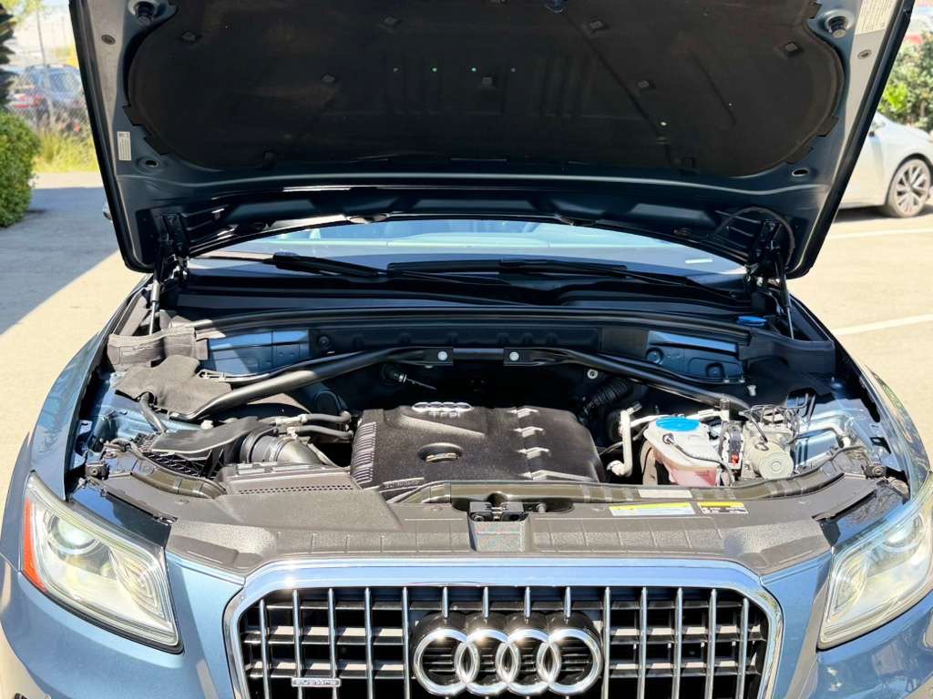 Used 2016 Audi Q5 2.0T Premium Plus w/ Technology Package AWD/4WD image 36