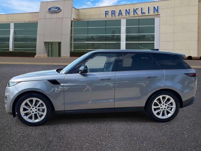 Used 2025 Land Rover Range Rover Sport SE AWD/4WD image 4