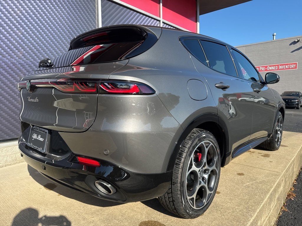 New 2025 Alfa Romeo Tonale Veloce w/ Premium Package image 3