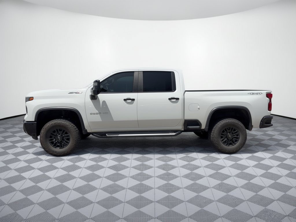 Certified 2024 Chevrolet Silverado 2500 ZR2 AWD/4WD image 2