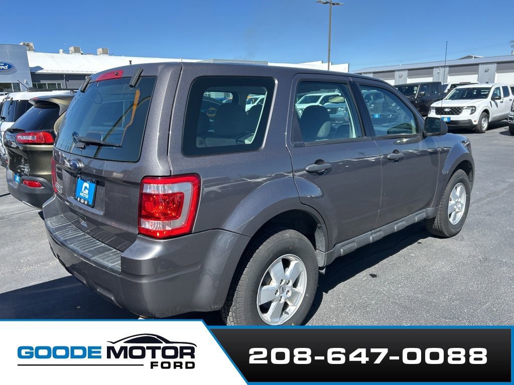 Used 2011 Ford Escape XLS w/ 101A Rapid Spec Order Code FWD image 3